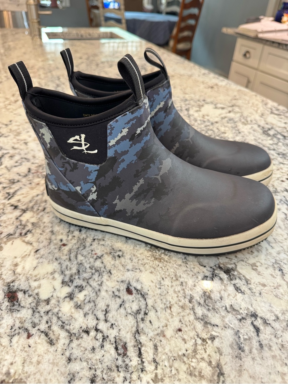 Salt Life Men’s Size 7 Waterproof Camo Deck Rain Boots Fishing Boating - Picture 2 of 11